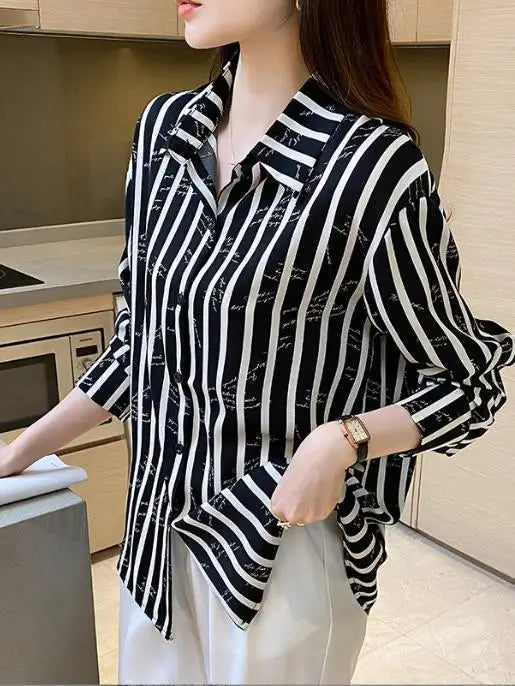 Camisa com Estampa de Risca Manga Longa Office Lady