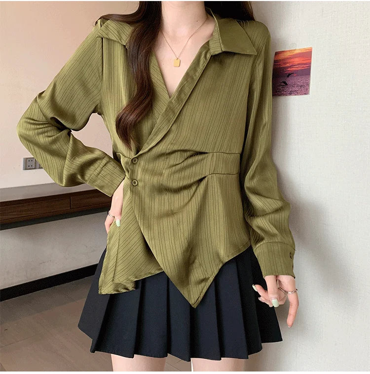Camisa com Design Irregular na Cintura