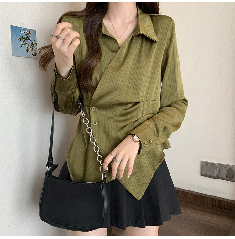 Camisa com Design Irregular na Cintura