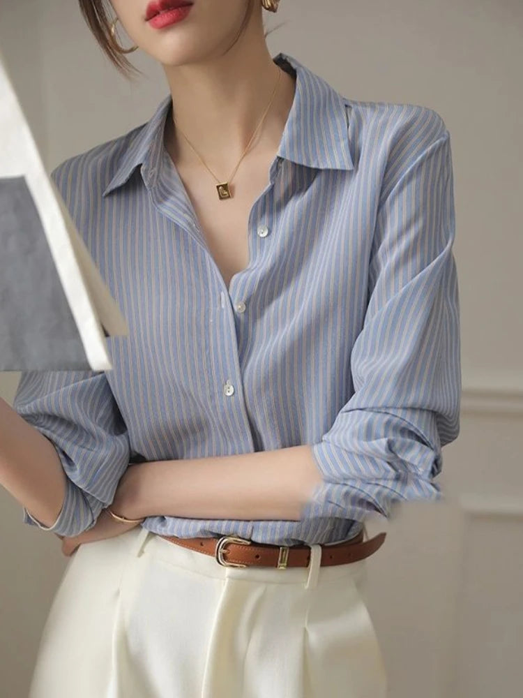 Camisa Office Lady Manga Três Quartos