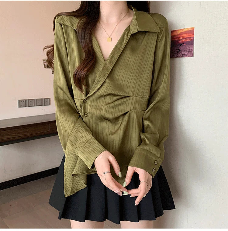 Camisa com Design Irregular na Cintura