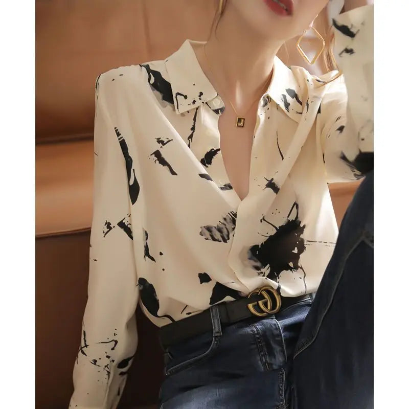 Camisa Estampada com Decote em V Manga Longa