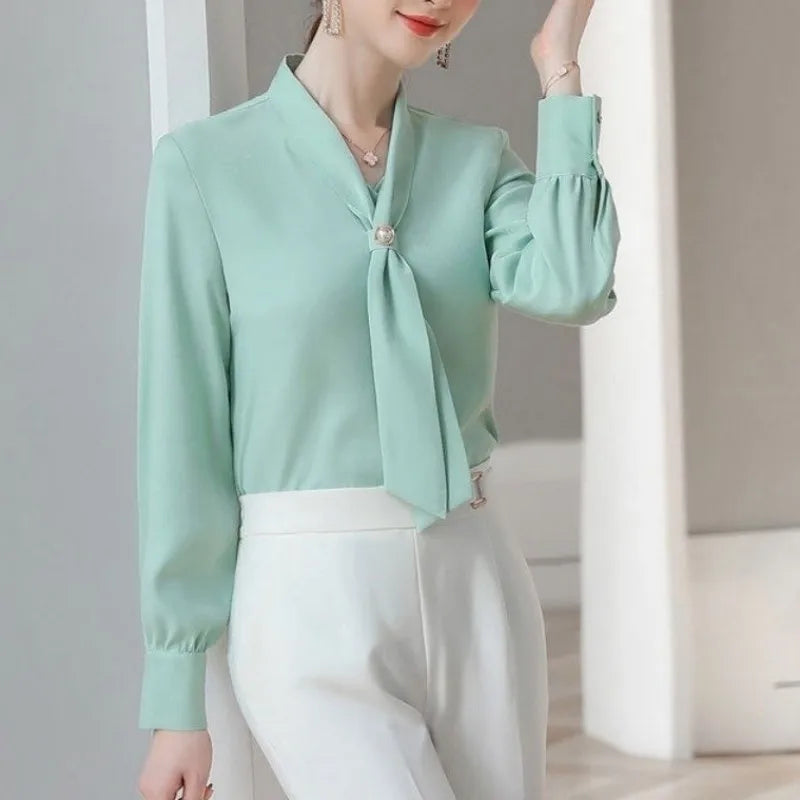 Camisa Feminina Manga Longa Gola Borboleta