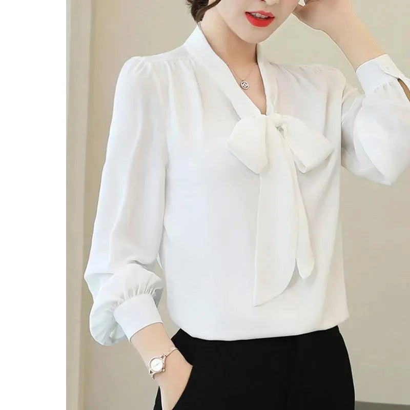 Camisa Modelo Clássico em Chiffon com Laço